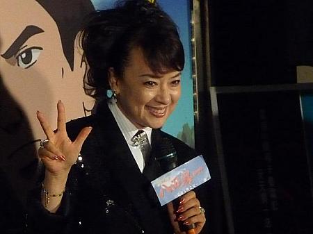 台南がご出身のジュディ・オングさんも応援にかけつけました。